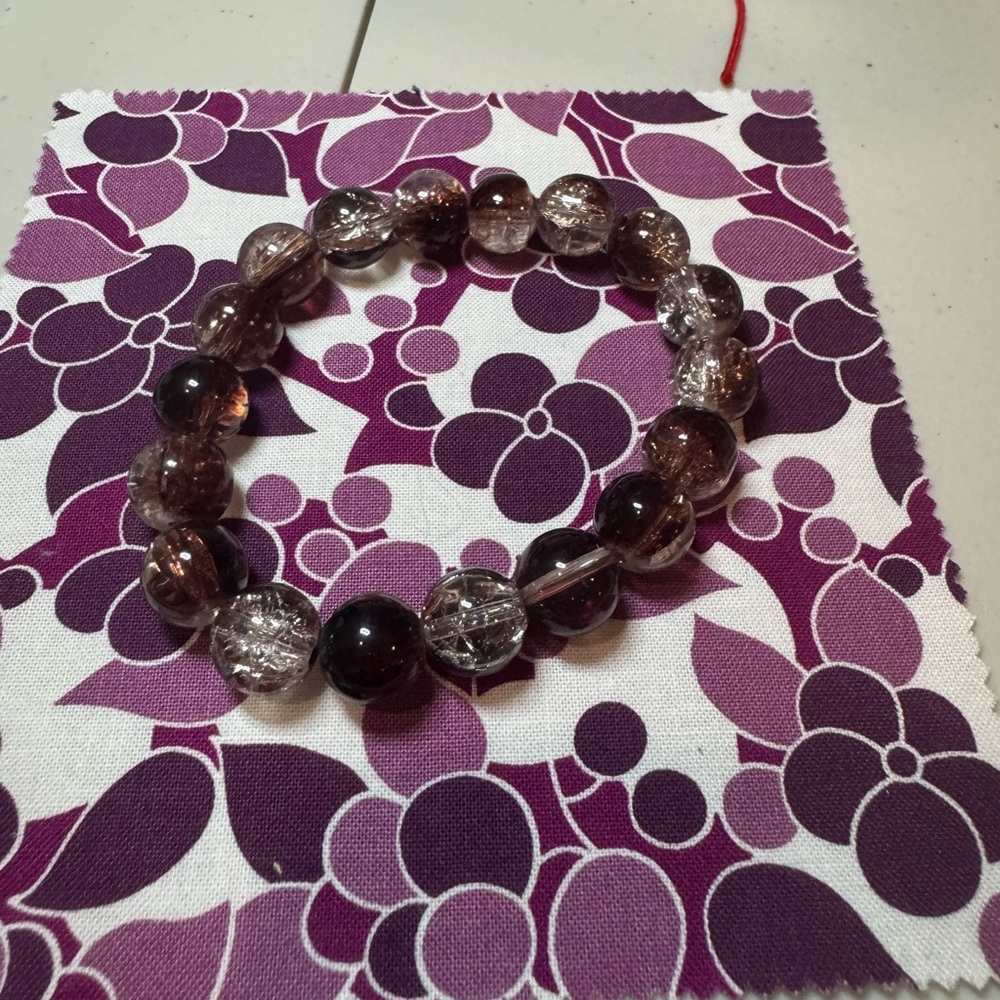 Lovely, brown and white bracelet